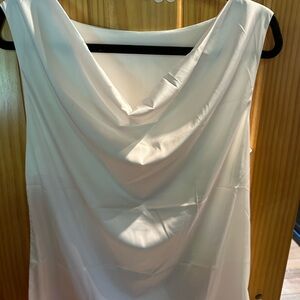 Chic Black Backless Dress with Elegant Silhouette